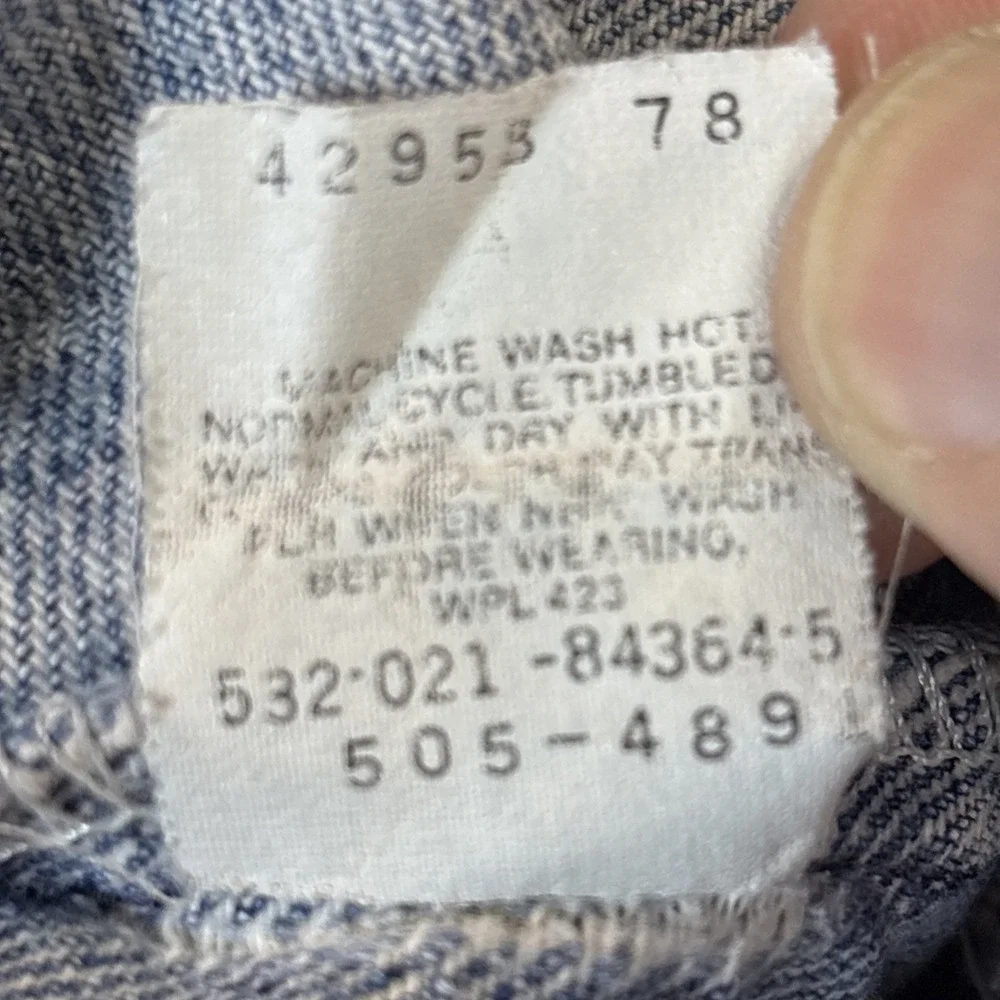Levis please check
